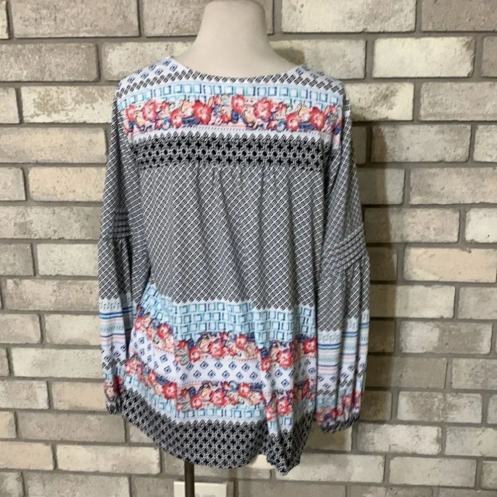 3for$20 blouse large - Picture 4 of 5